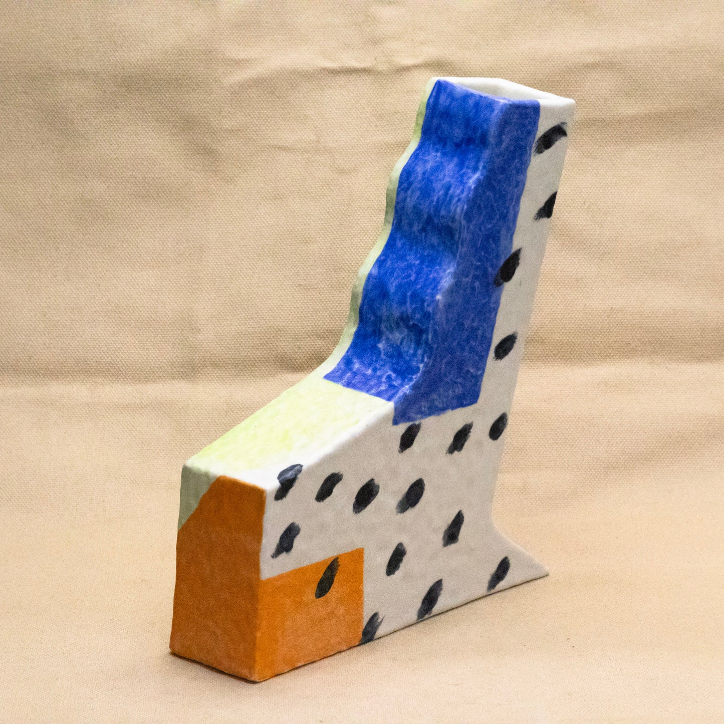 Memphis Vase by Totally Shapes