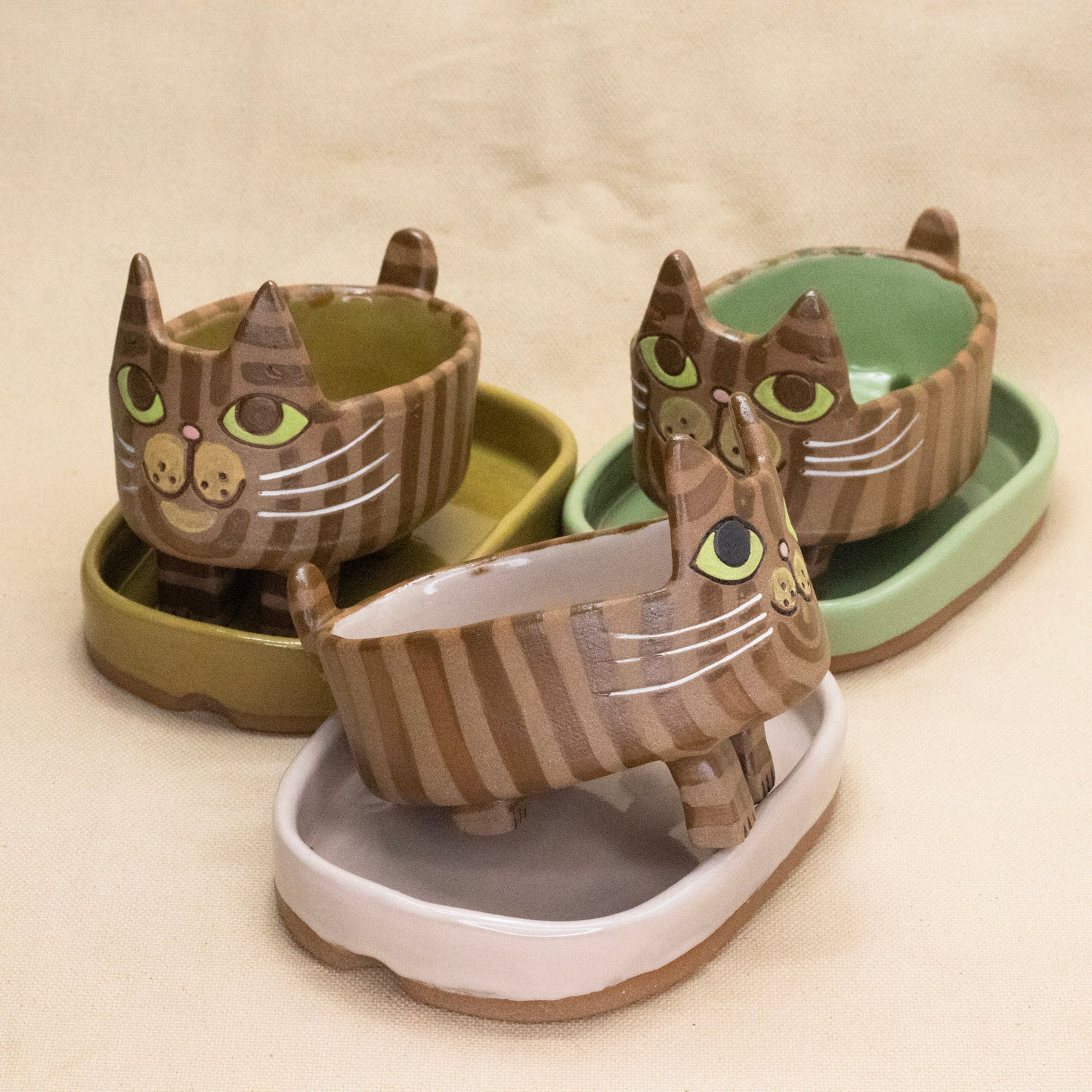 Berry Bowls with Saucers by Yuka Nakano