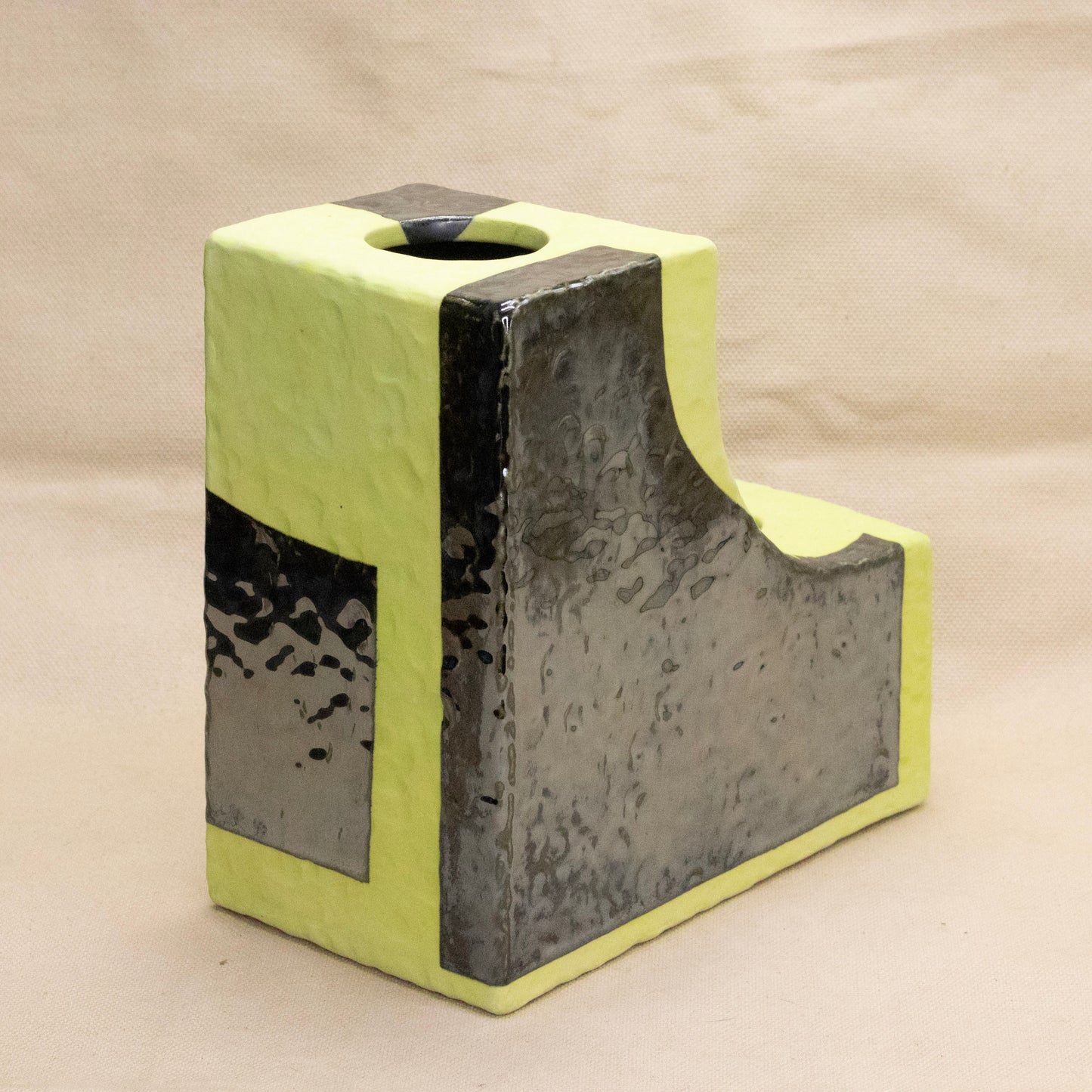 Ramp Vase #1 by Totally Shapes