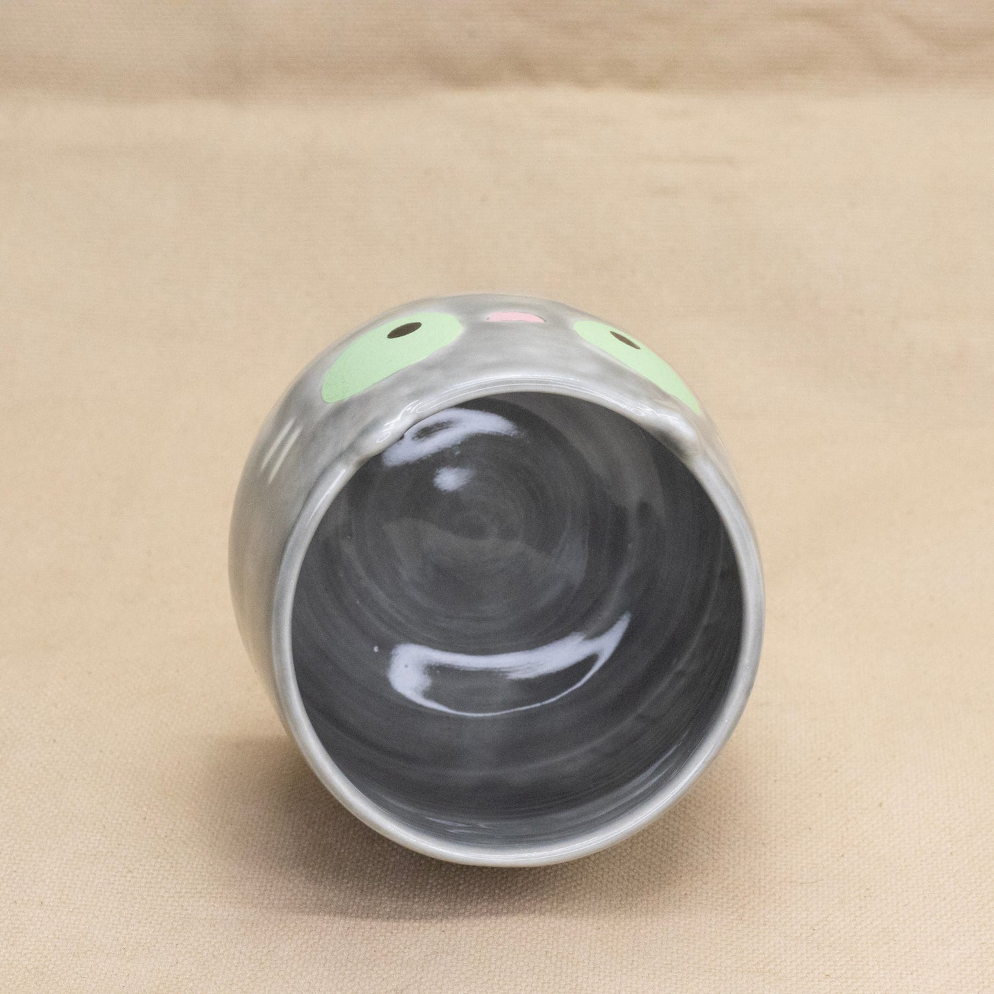 Cache Pot (Grey) by Hei Mao Studio