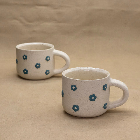 Daisy Mug (Winter: Sapphire) by Liz Leong