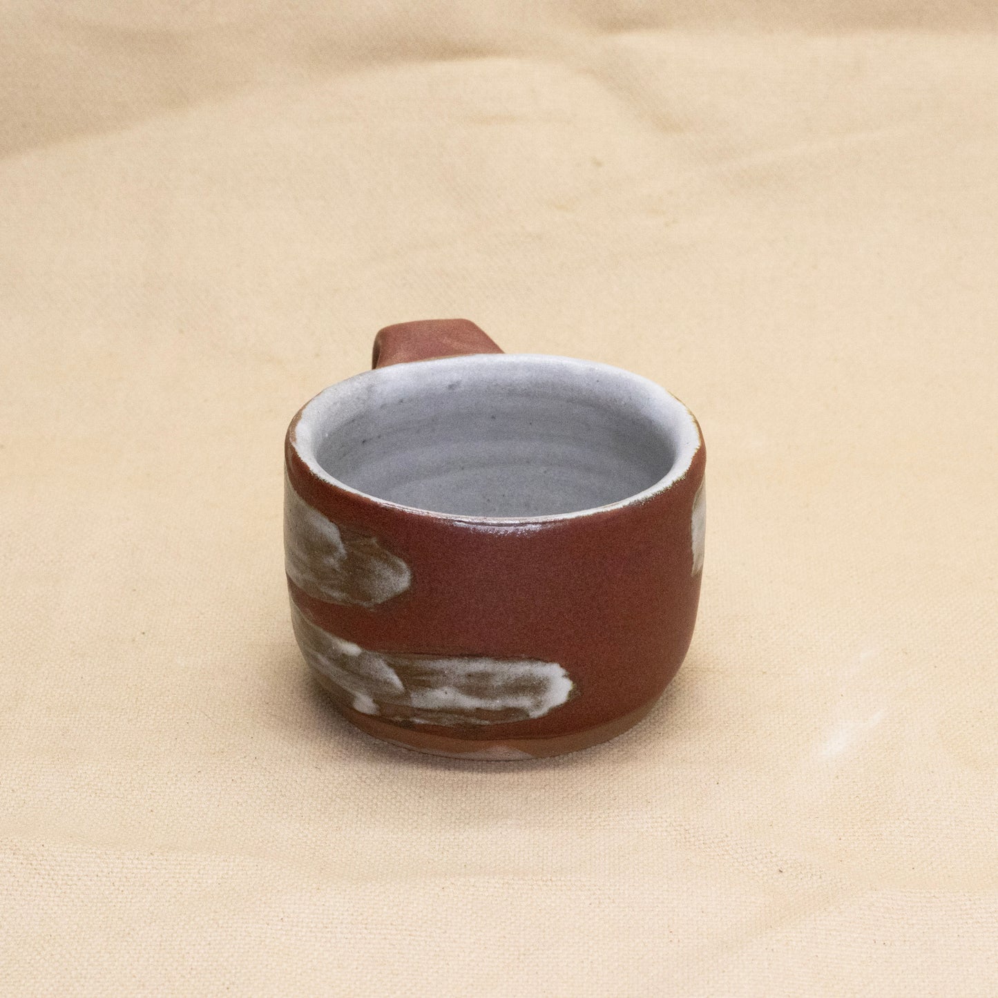 Brush Mug by AleClayLab