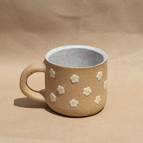 Puffy Daisy Mug by Liz Leong