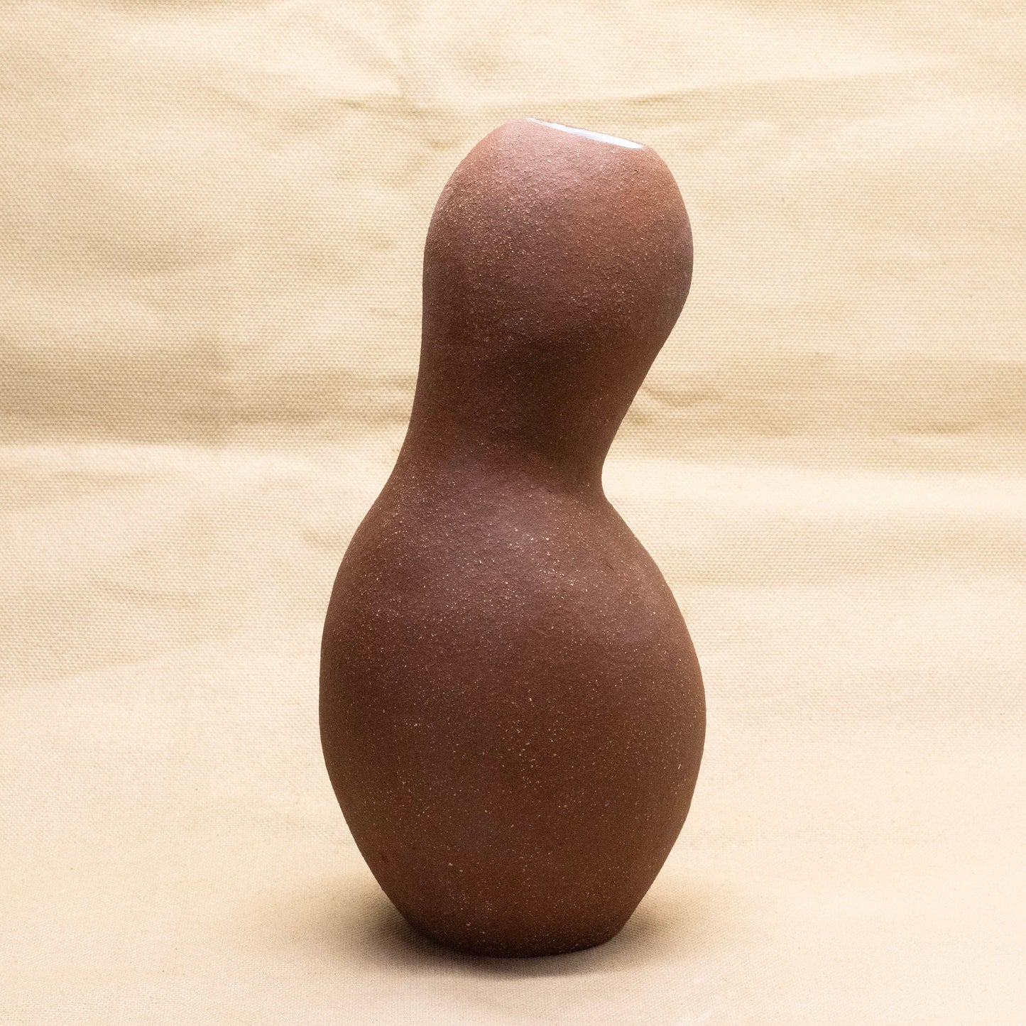 Peanut Vase by Alex Staheli