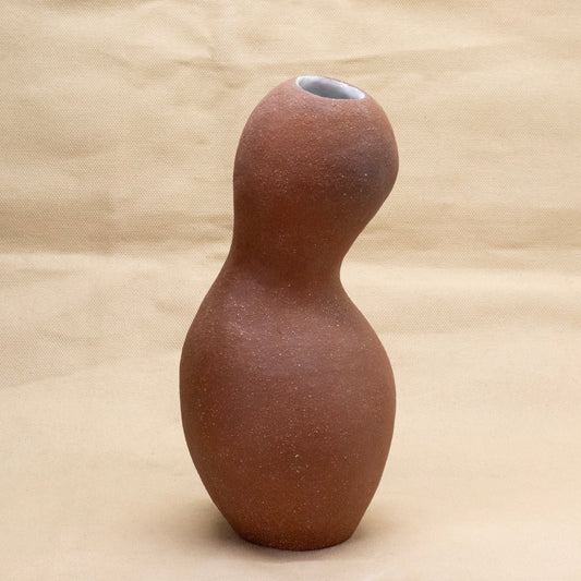Peanut Vase by Alex Staheli
