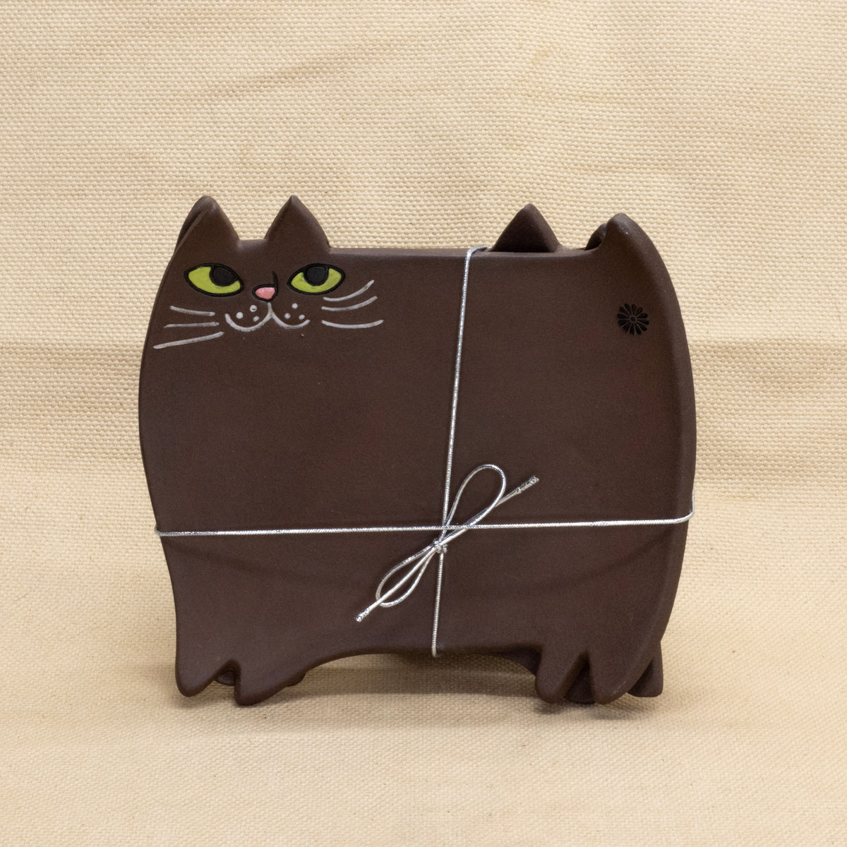 Small Cat Plate Set by Yuka Nakano