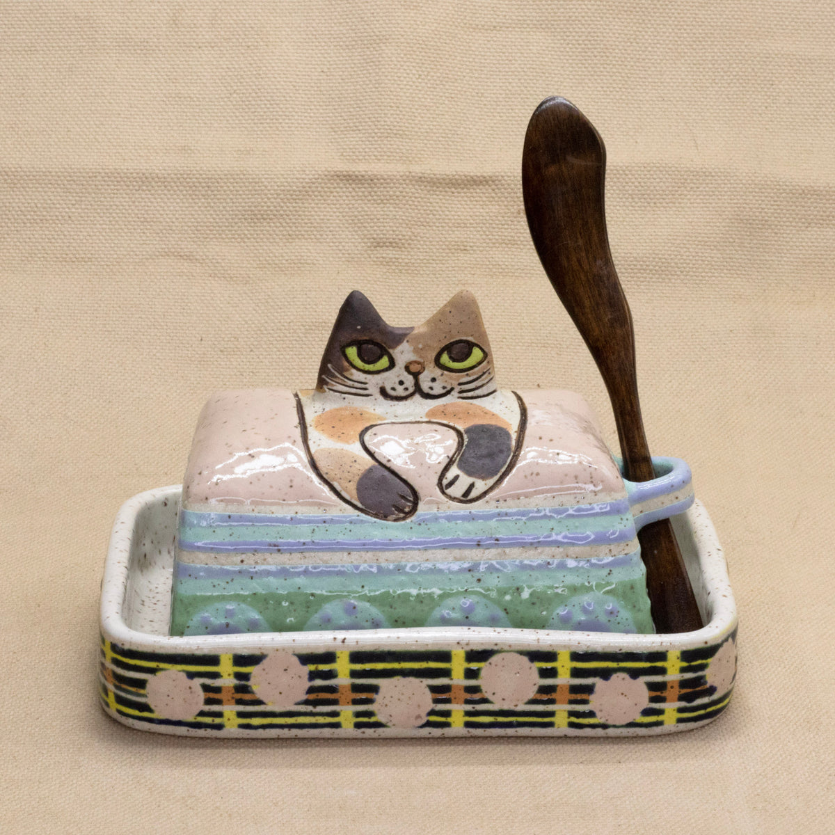 Butter Dishes with Knives by Yuka Nakano