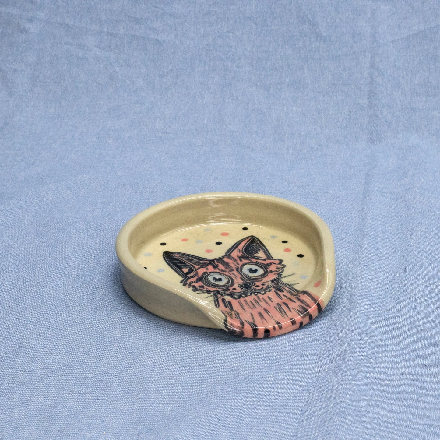 Lucky Alley Cat Spoon Holder by Frank Jacques