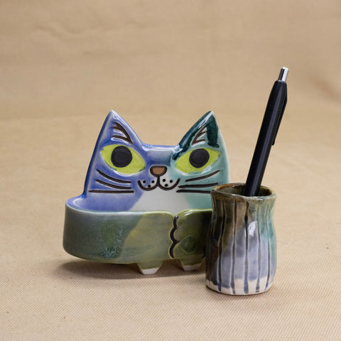 Business Card Stand & Pen Holder by Yuka Nakano